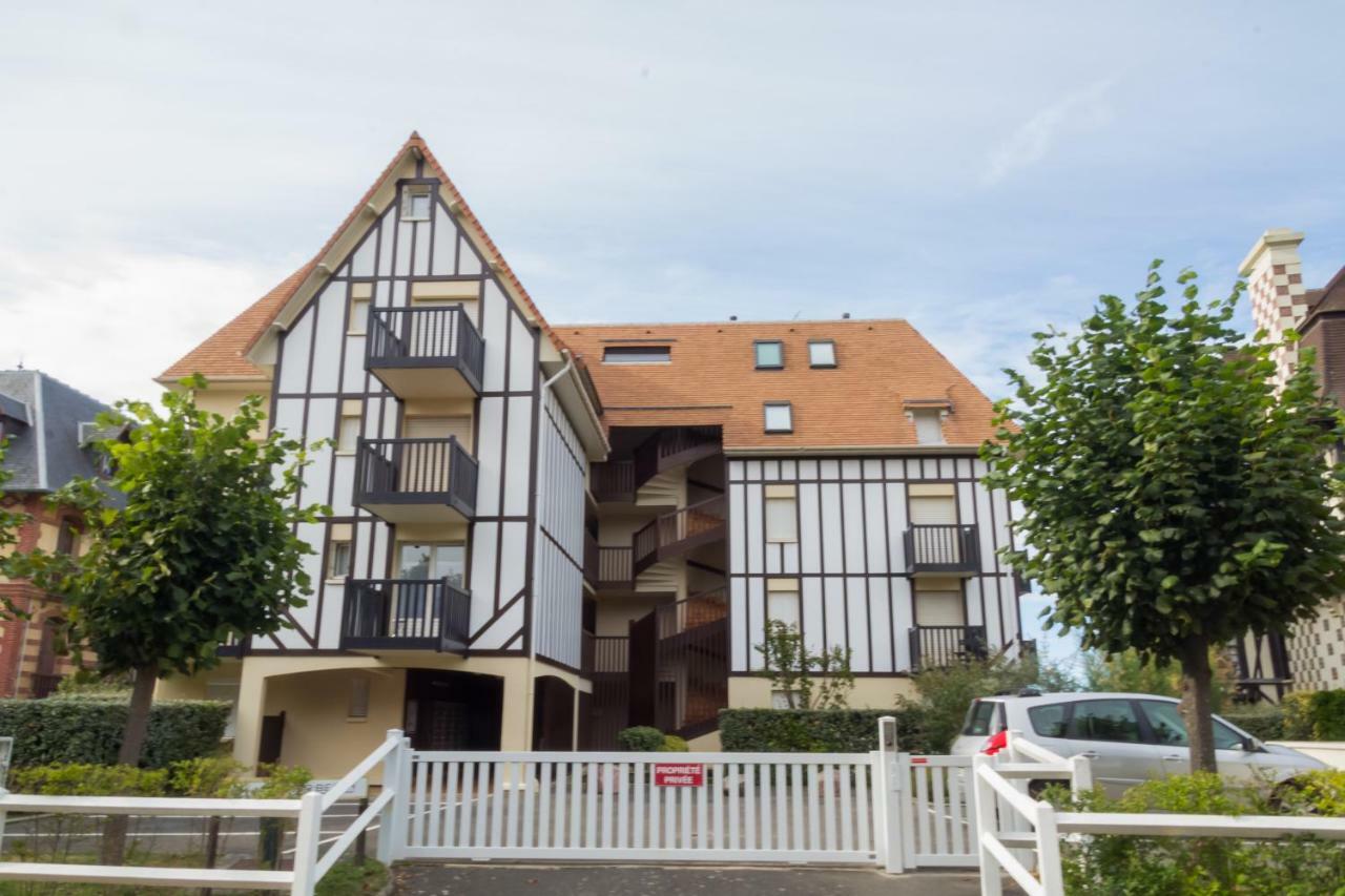 Joli Studio Avec Vue Panoramique Sur La Mer Houlgate Luaran gambar